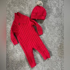 Tahari Baby Winter Outfit sweater
Matching Hat  Kids Red
3-6 Months